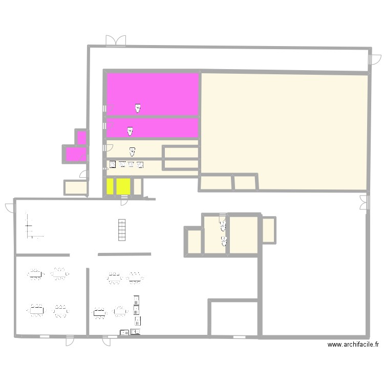 Plan evacuation. Plan de 35 pièces et 246 m2