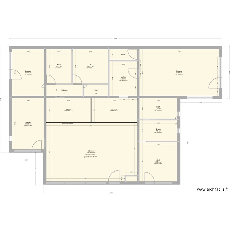 Murs périphériques 1 + refends. Plan de 16 pièces et 195 m2