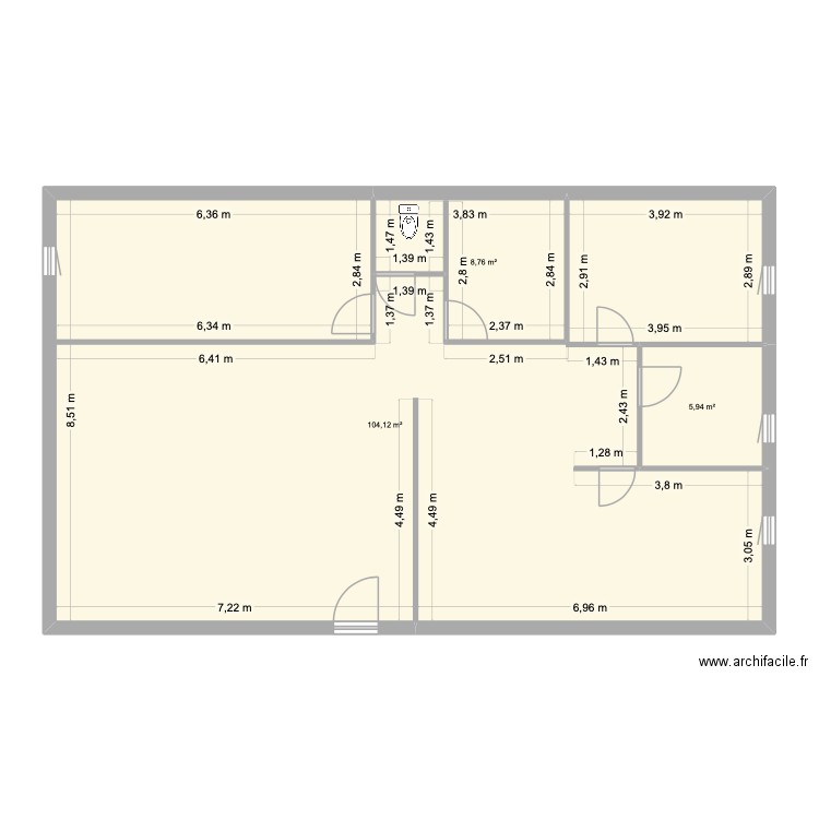 MAISON. Plan de 3 pièces et 119 m2