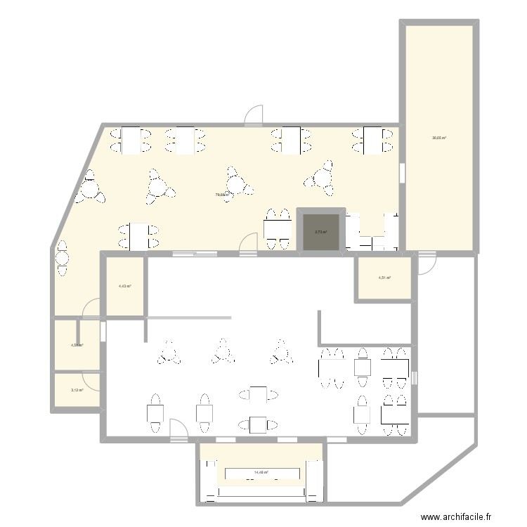 Plan de table. Plan de 8 pièces et 144 m2