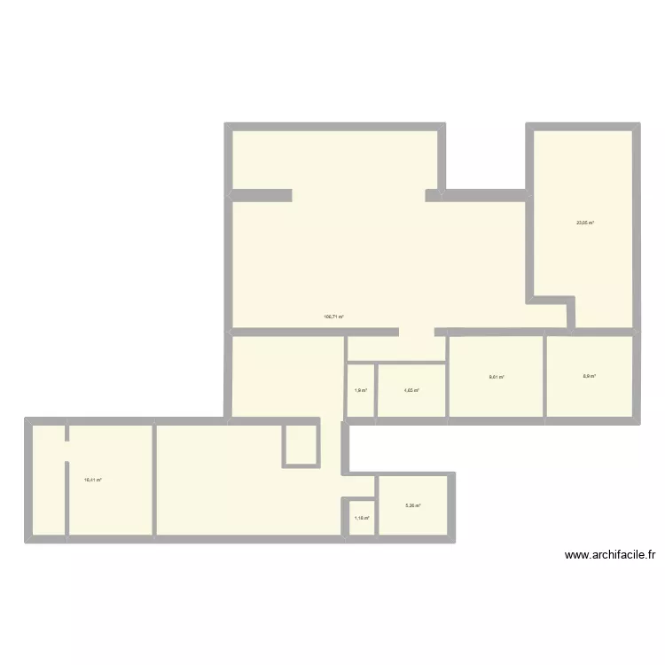 Home03. Plan de 9  et 178 m²