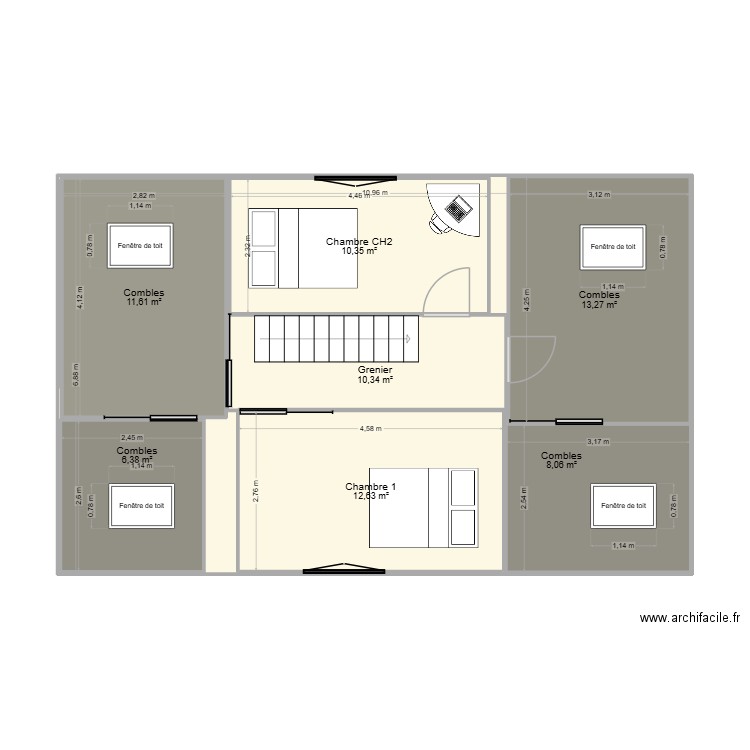 Combles aménagés. Plan de 7 pièces et 138 m2