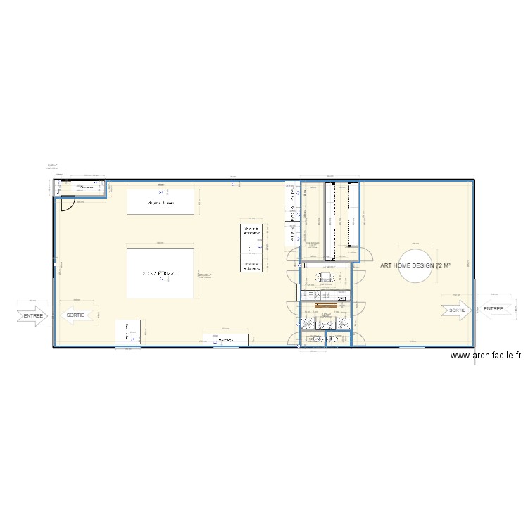 Atelier. Plan de 7 pièces et 242 m2