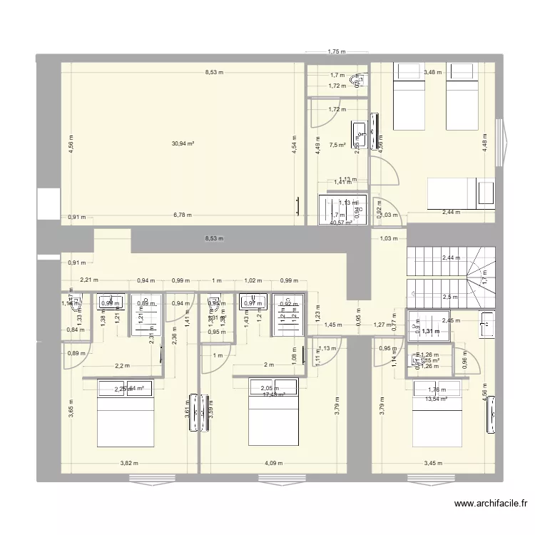 G&icirc;te CK La Richeti&egrave;re &eacute;tage. Plan de 8  et 130 m²
