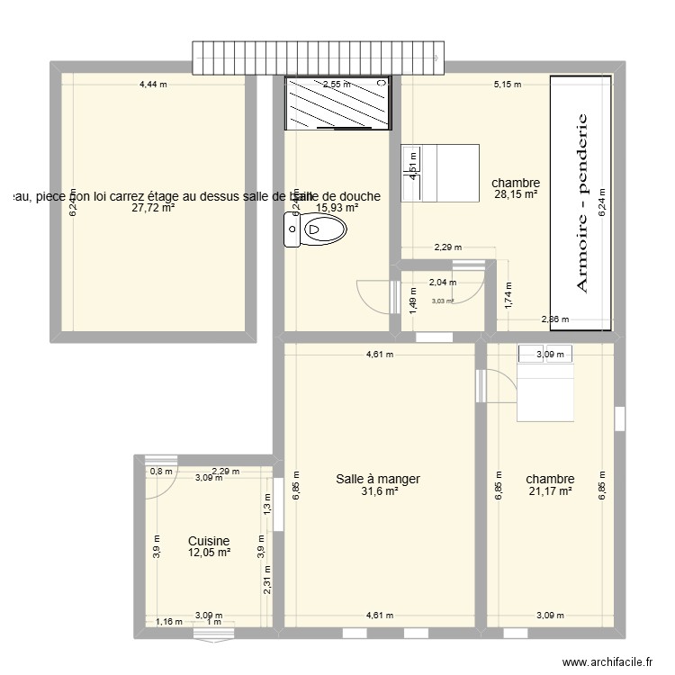 Etage. Plan de 7 pièces et 140 m2