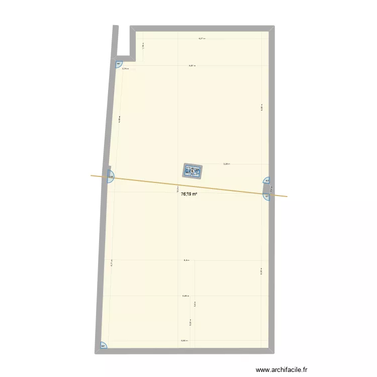 Local commercial - base 3, angle non coup&eacute;. Plan de 2  et 77 m²