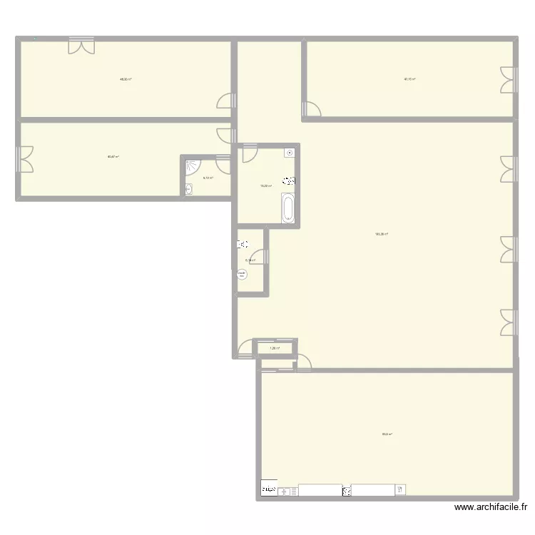 plan maison. Plan de 9 Pièces et 448 m²