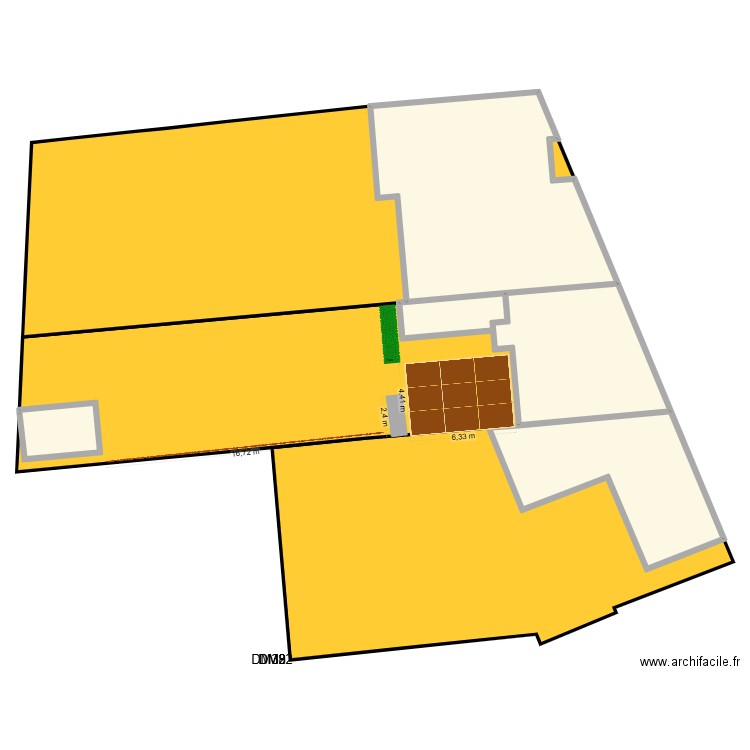 jardin. Plan de 5 pièces et 274 m2