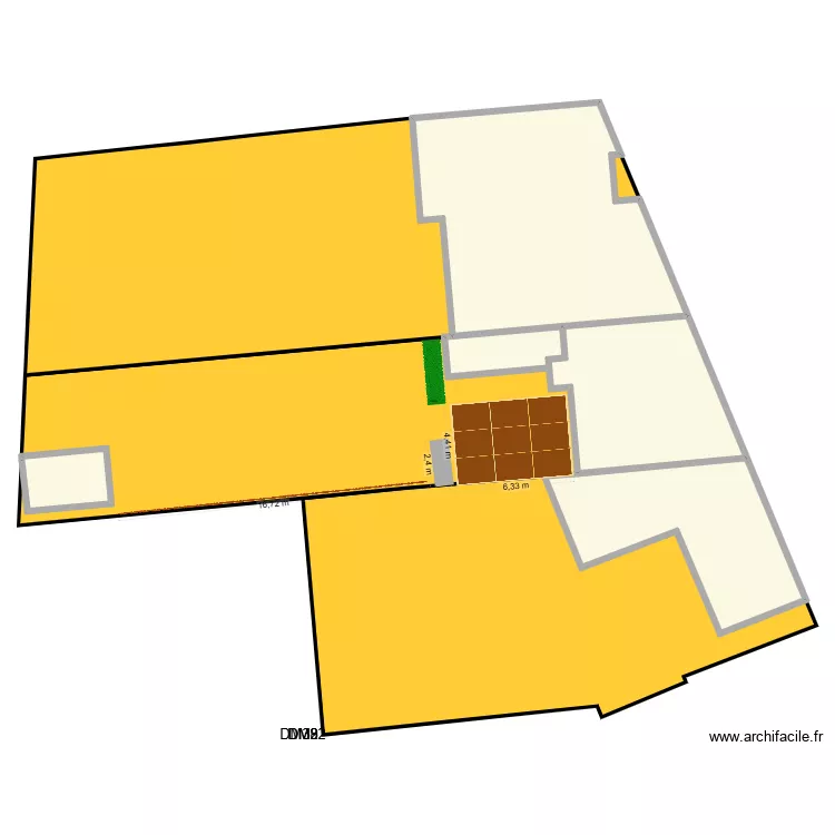 jardin. Plan de 5 pièces et 274 m²