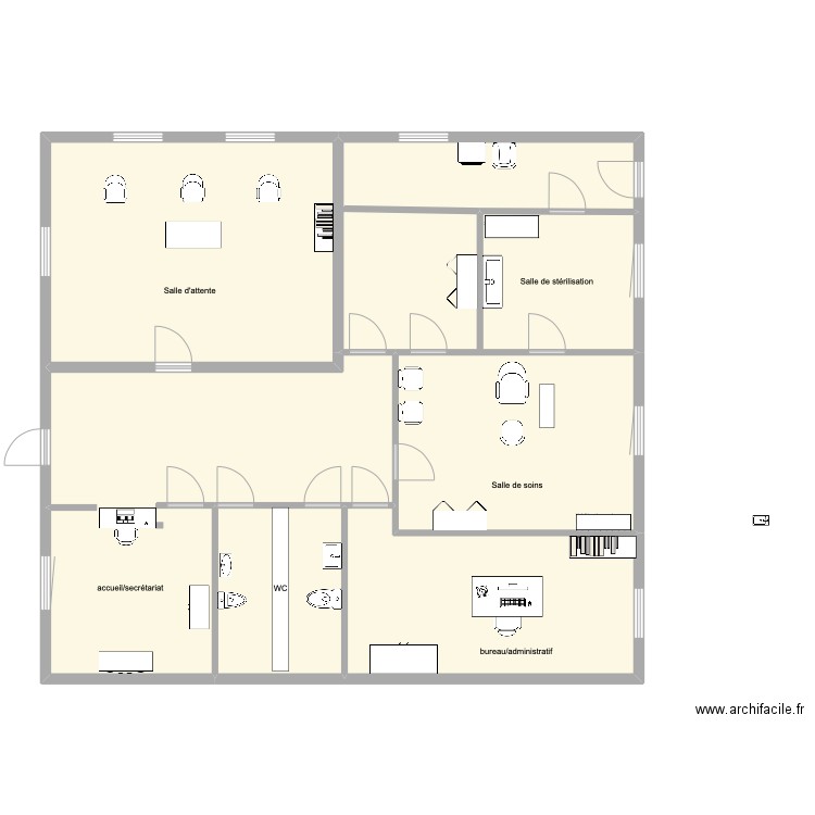 Cabinet de Podologie. Plan de 6 pièces et 143 m2