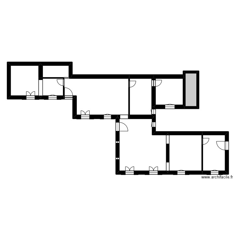 CHARLET. Plan de 10 pièces et 121 m2