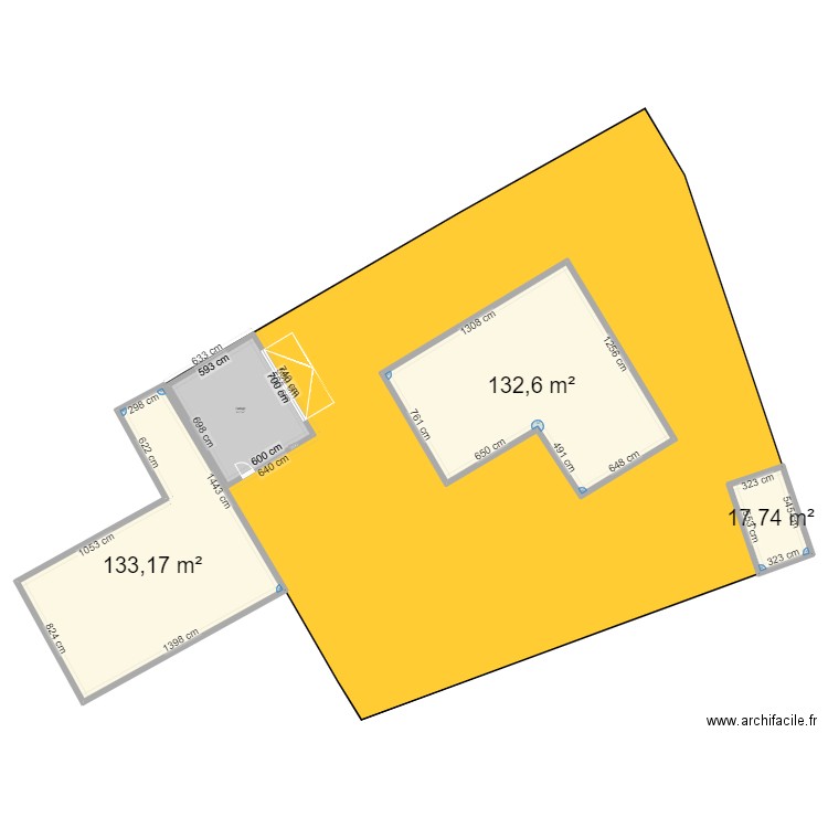 GARAGE 40 M2. Plan de 4 pièces et 325 m2