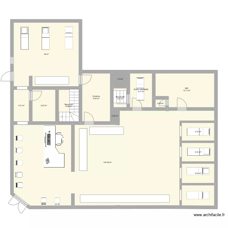 Argenteuil. Plan de 15 pièces et 192 m²