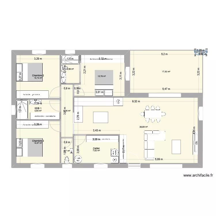 Maison. Plan de 10  et 109 m²
