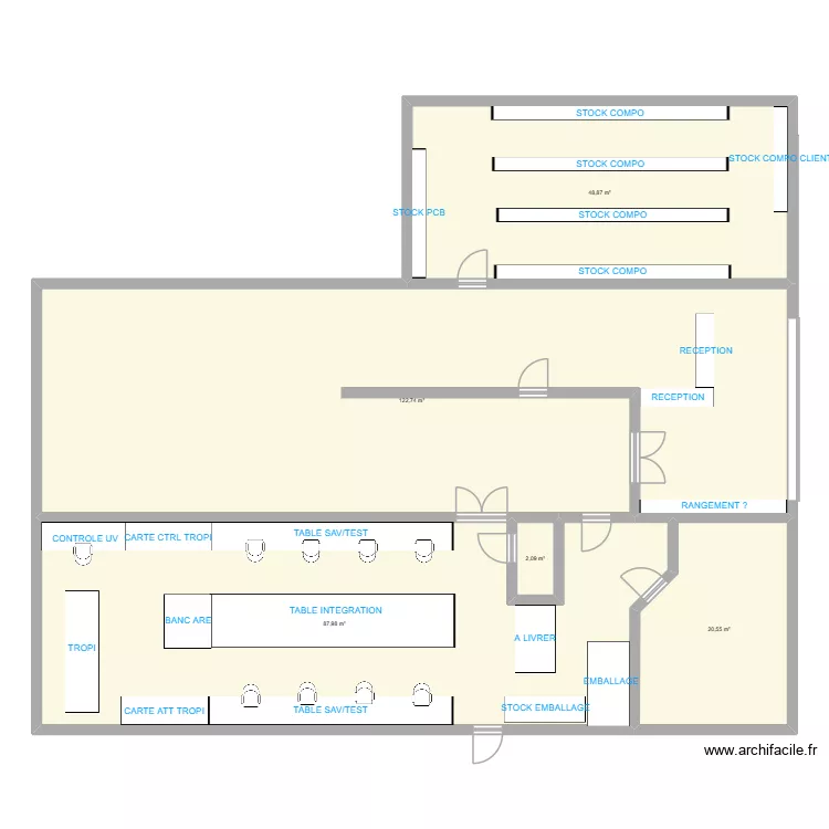 INT/TROPI/SAV. Plan de 5  et 282 m²