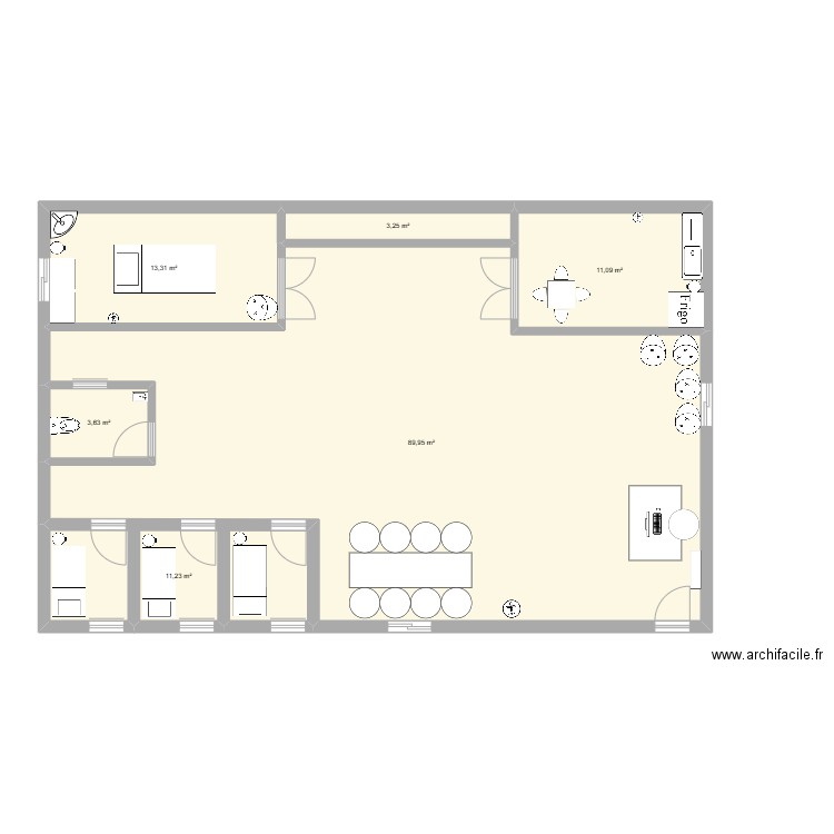 Institut. Plan de 6 pièces et 132 m2