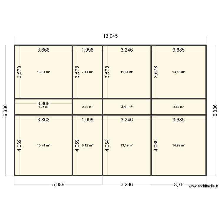 disposition des poteaux. Plan de 12 pièces et 111 m2