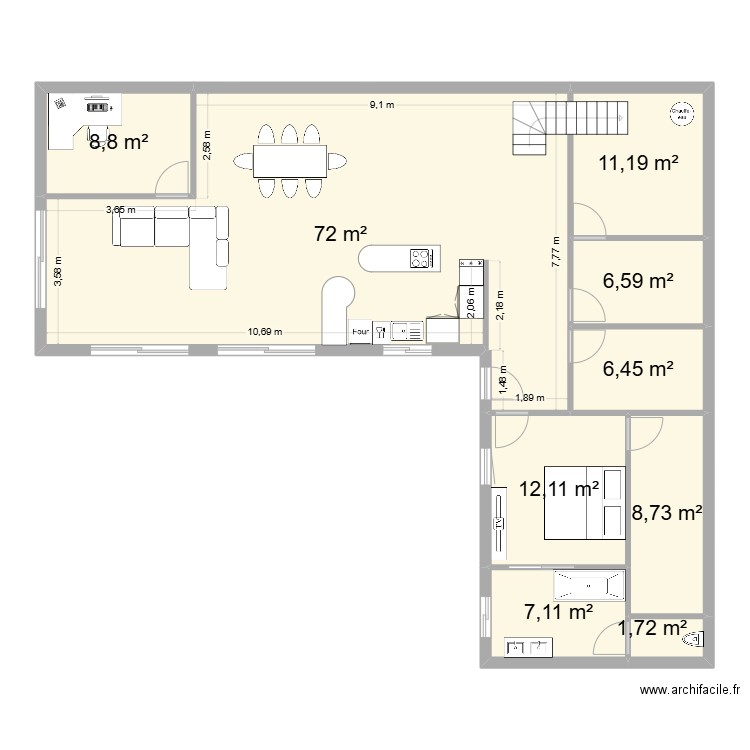 nouvelle Villa. Plan de 9 pièces et 135 m2