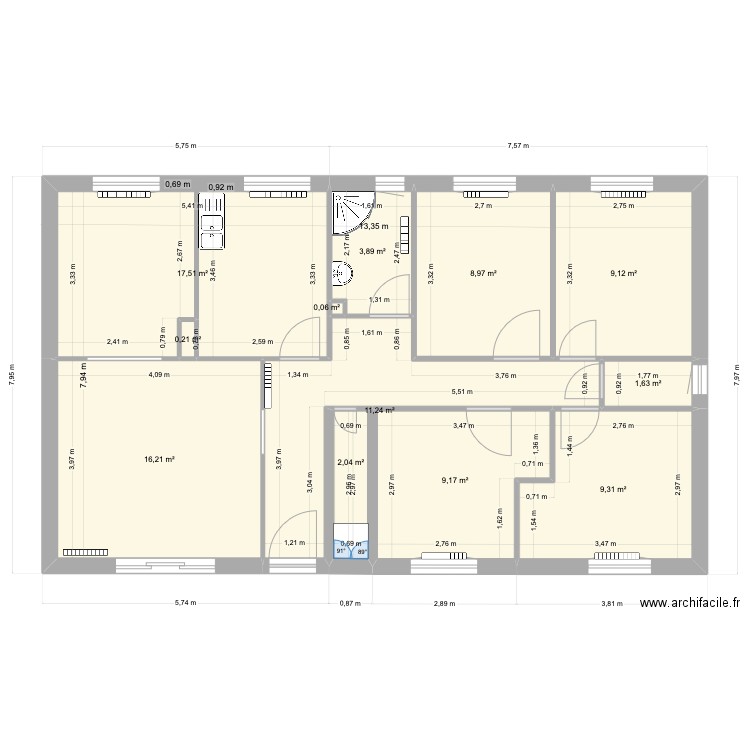 Etage Feillens correctement coté. Plan de 19 pièces et 203 m2