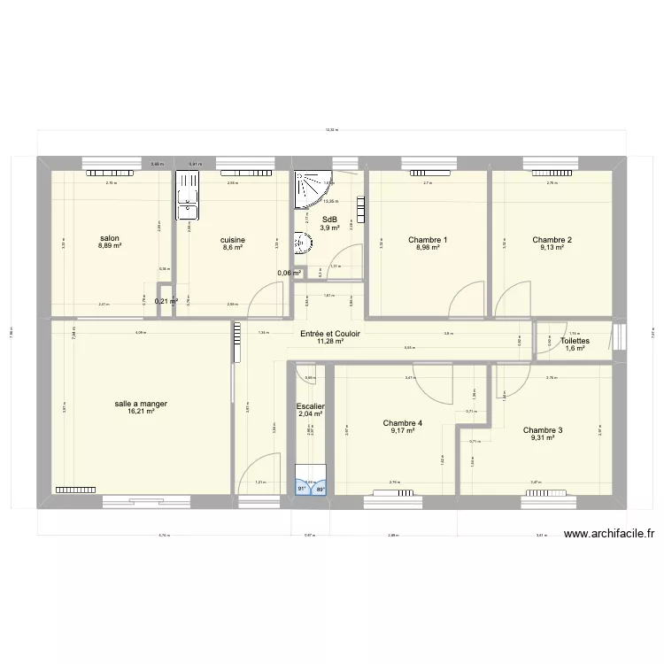 Etage Feillens correctement cot&eacute;. Plan de 0 pièce et 0 m2