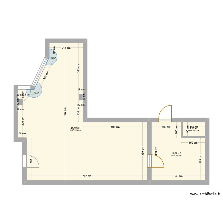 BOUTIQUE. Plan de 3 pièces et 56 m2