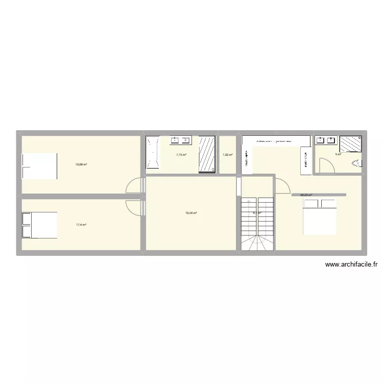 Montgaroult. Plan de 8 pièces et 104 m²