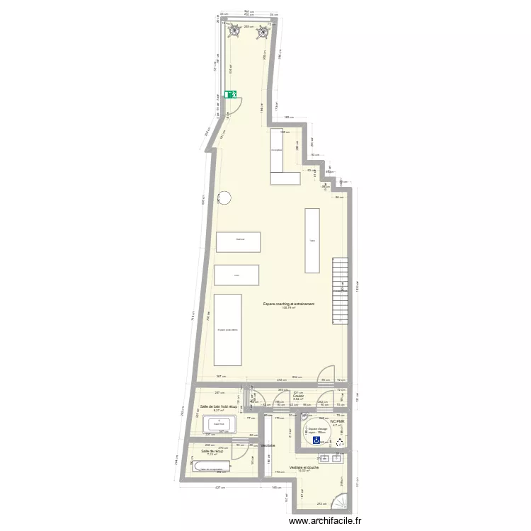 bast. Plan de 6  et 145 m²