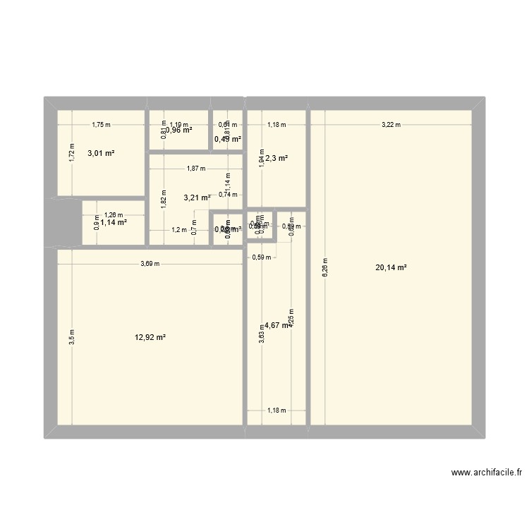 nice. Plan de 10 pièces et 49 m2