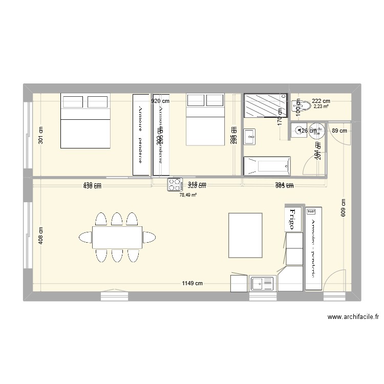 agrandissement. Plan de 2 pièces et 81 m2