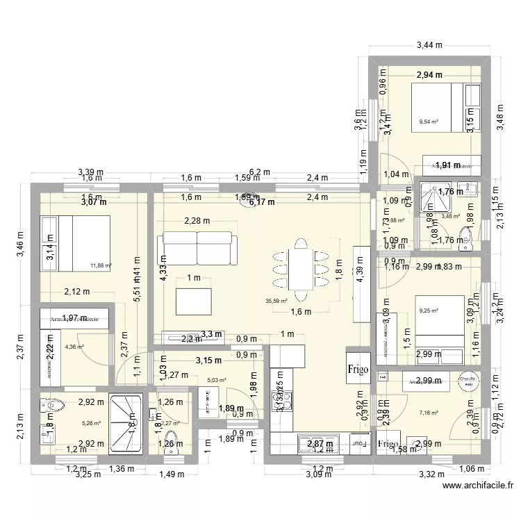 96 m2 avec 3 chambres. Plan de 