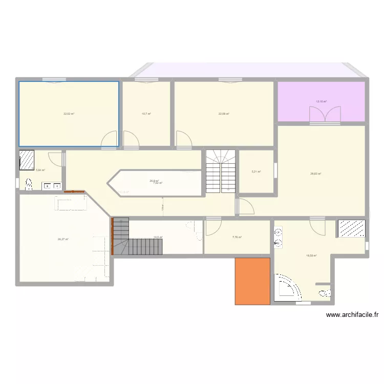 Tamatave 14/03/2026. Plan de 28  et 749 m²