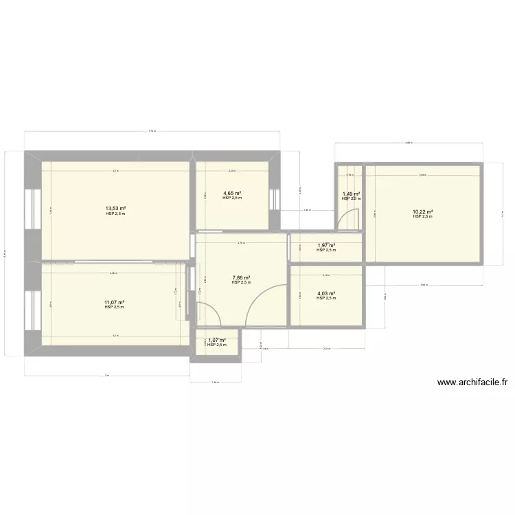 Maison Moréré. Plan de 9 pièces et 56 m² Maison Moréré. Plan de 9 pièces et 56 m²