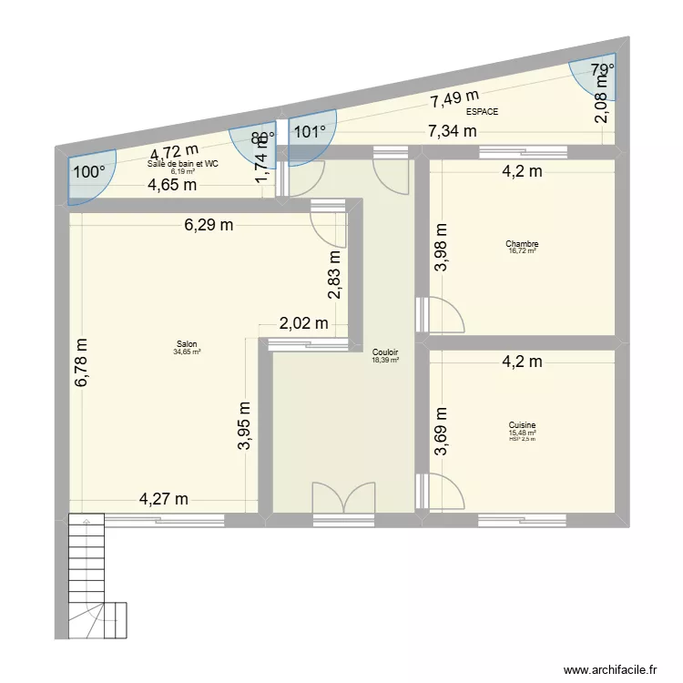 RDC 2 chambres. Plan de 6  et 101 m²