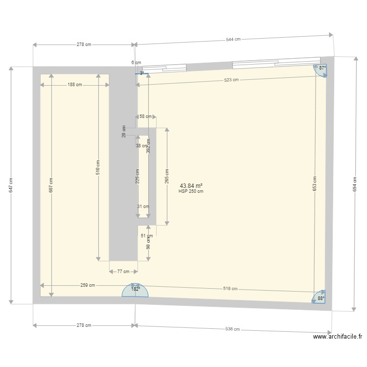 MONTAGNAC - RDC 2. Plan de 1 pièce et 44 m2