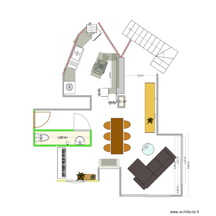 Rez de chaussée : salon, salle à manger, cuisine, wc, entrée. Plan de 2 pièces et 2 m2
