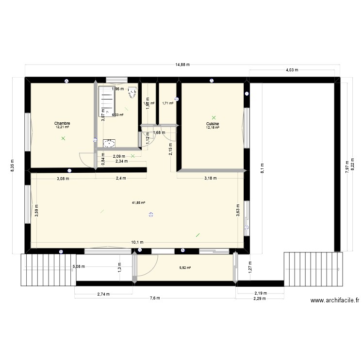 R+1. Plan de 7 pièces et 81 m2