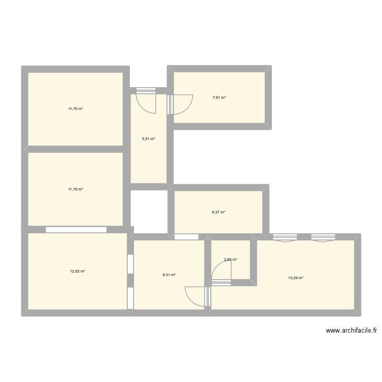 Vignerons. Plan de 9 pièces et 80 m2