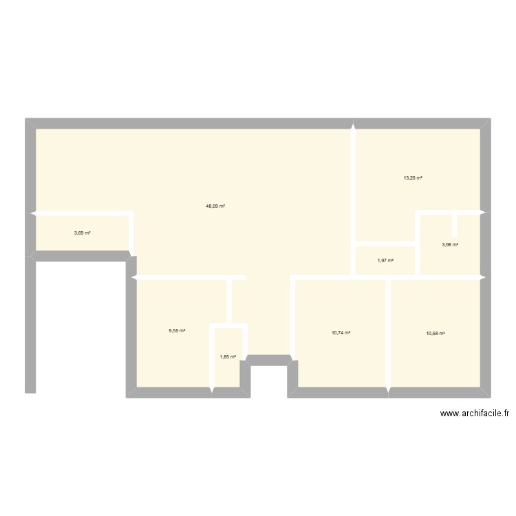 PLAN CARRE. Plan de 9 pièces et 104 m2