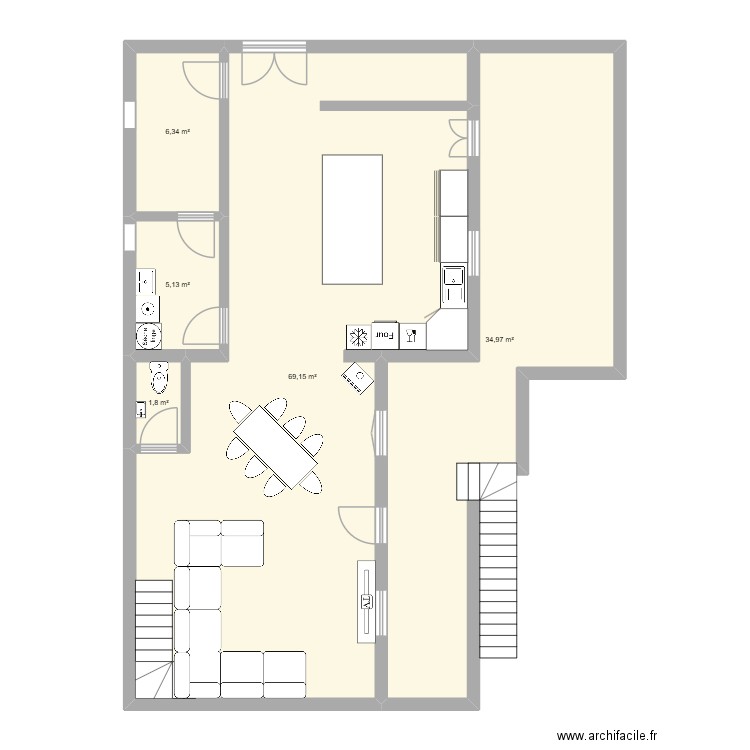 RDC. Plan de 5 pièces et 117 m2