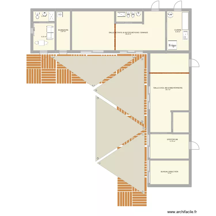 STRUCTURE 20 ENFANTS. Plan de 8  et 115 m²