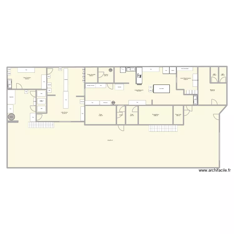hangar. Plan de 16 pièces et 415 m²