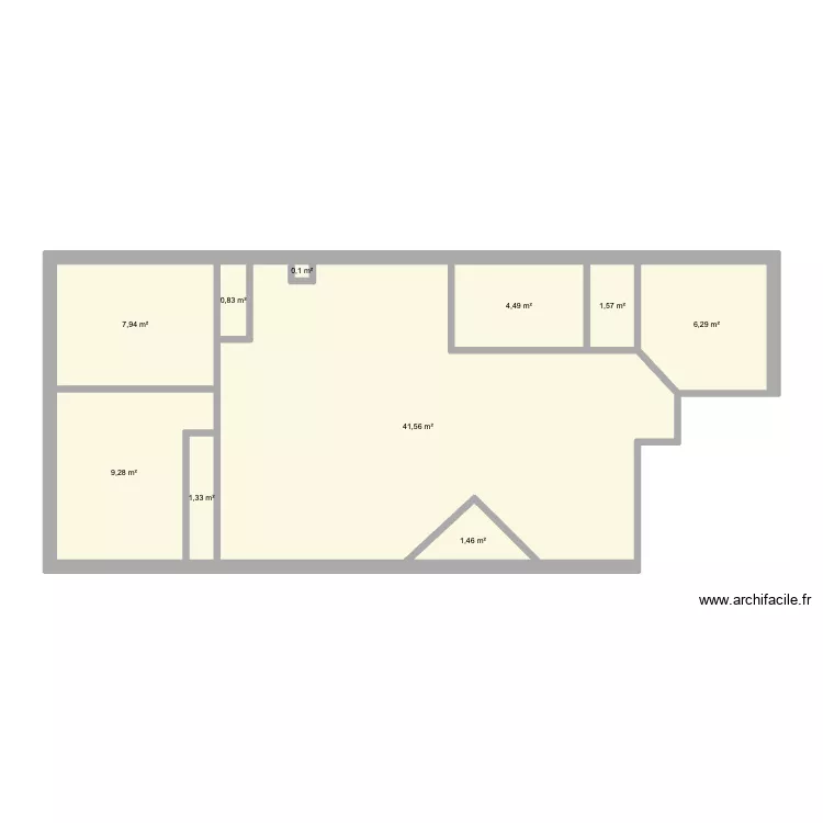 Appart. Plan de 10 pièces et 75 m²