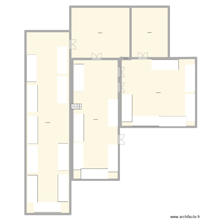 Curnonsky. Plan de 6 pièces et 490 m2