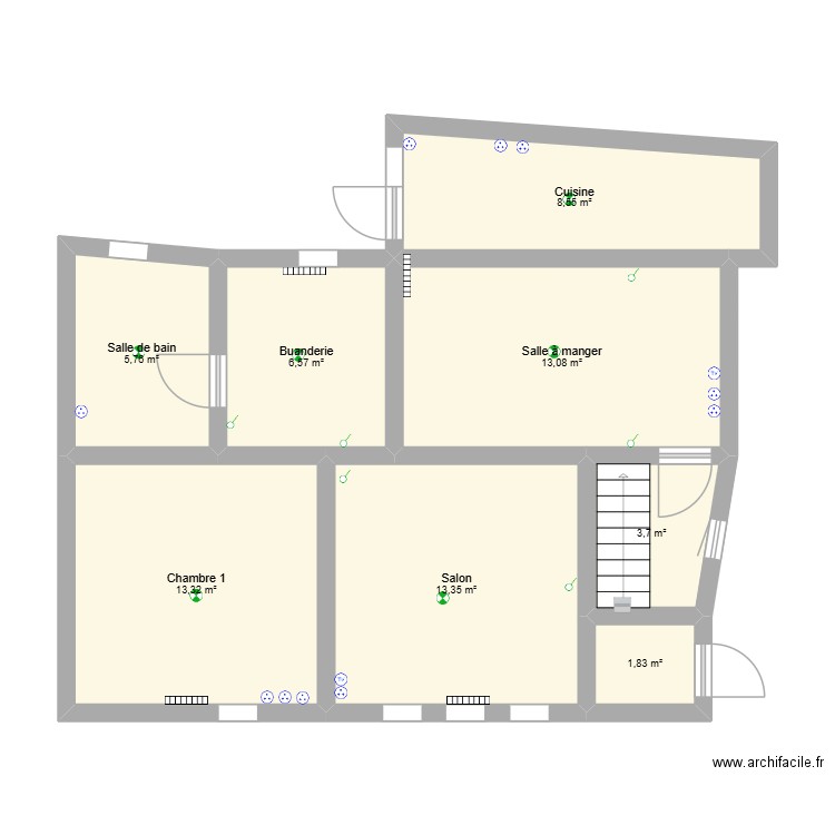 Jéjé Monceau. Plan de 8 pièces et 66 m2