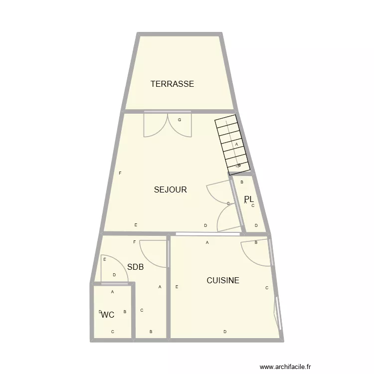 ST GILLES LYON RDC. Plan de 6  et 35 m²