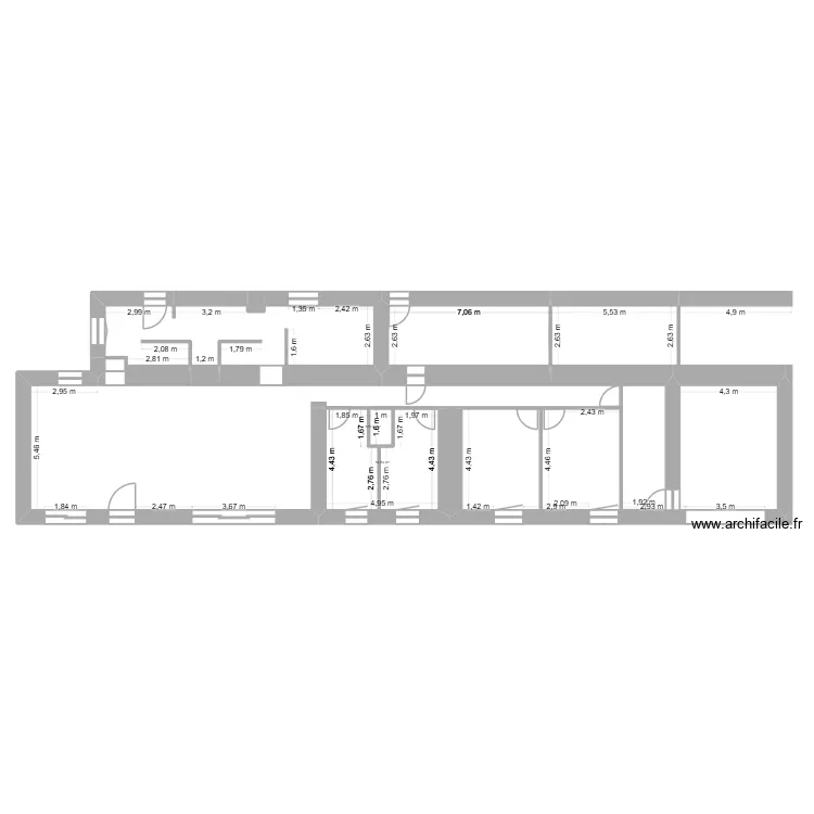 MAISON. Plan de 5  et 216 m²