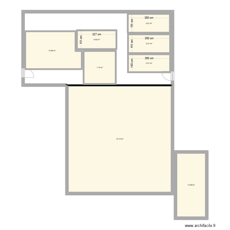 box. Plan de 8 pièces et 134 m2