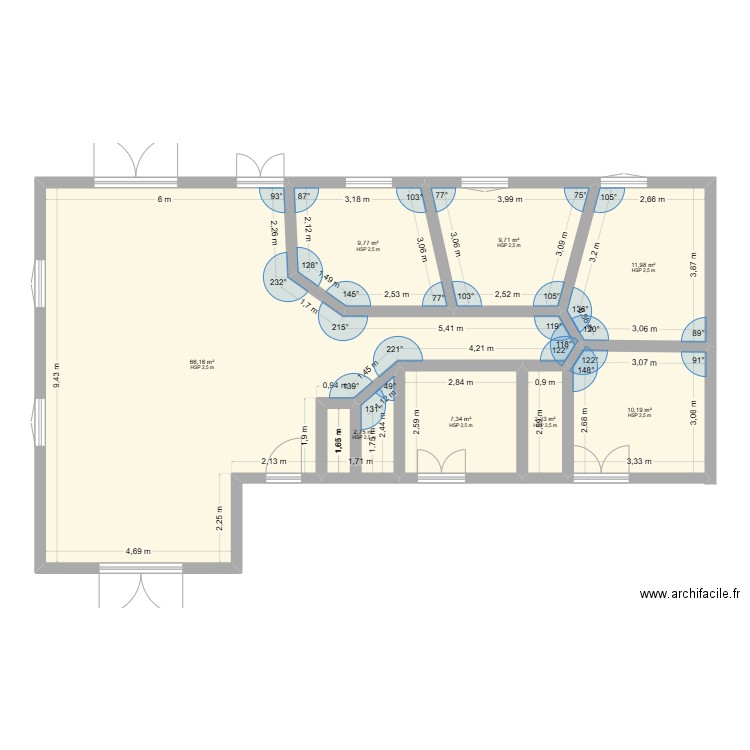 plan. Plan de 8 pièces et 120 m2