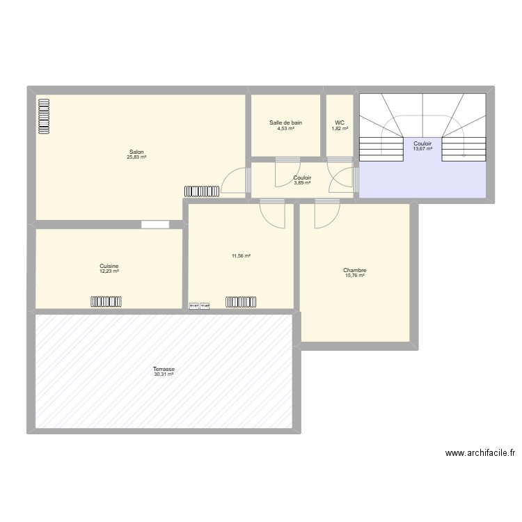 appartement. Plan de 9 pièces et 120 m2