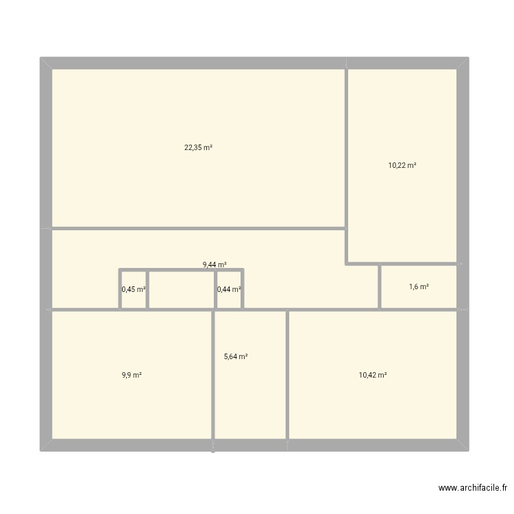 Maison tours nord côté ok. Plan de 9 pièces et 70 m2